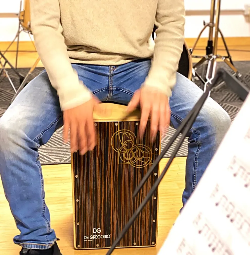 Team building de percusión: Cajón flamenco